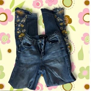 American Eagle Outfitters Blue Jeans with Floral Design
